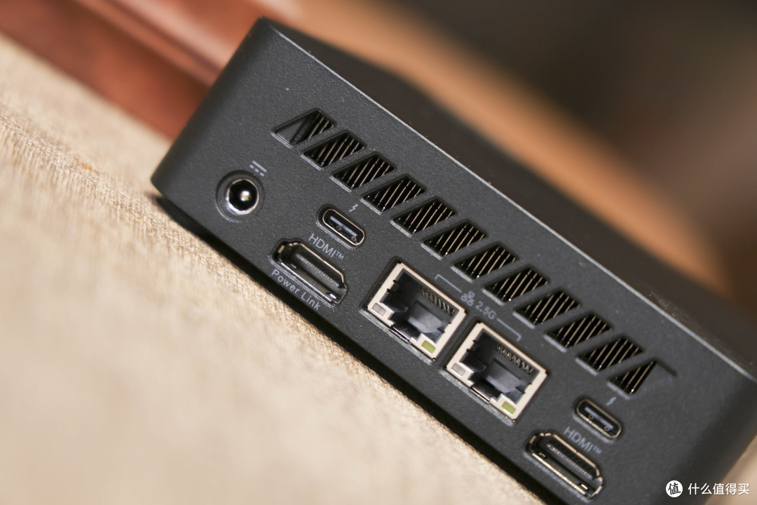 小巧易用的高性能迷你主机，微星Cubi NUC AI 1UM迷你电脑分享