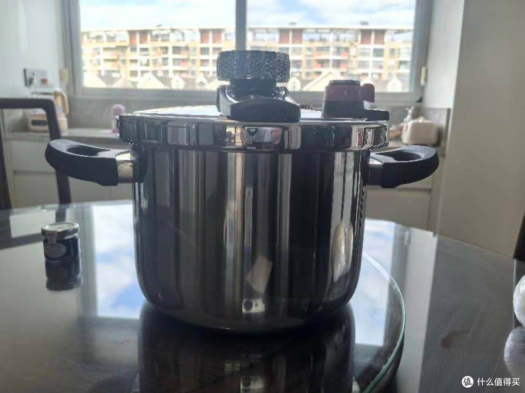 8L超大容量帝伯朗星驰压力锅体验:量再大,一锅炖得下