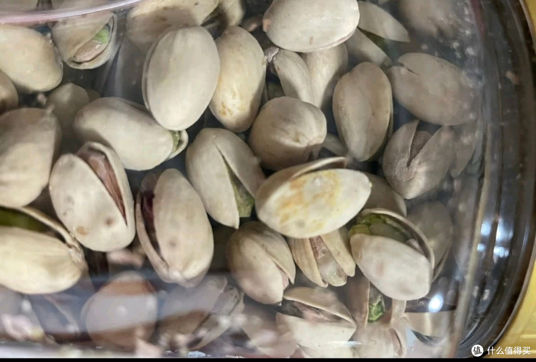 百草味盐焗开心果:全年回购的安心美味