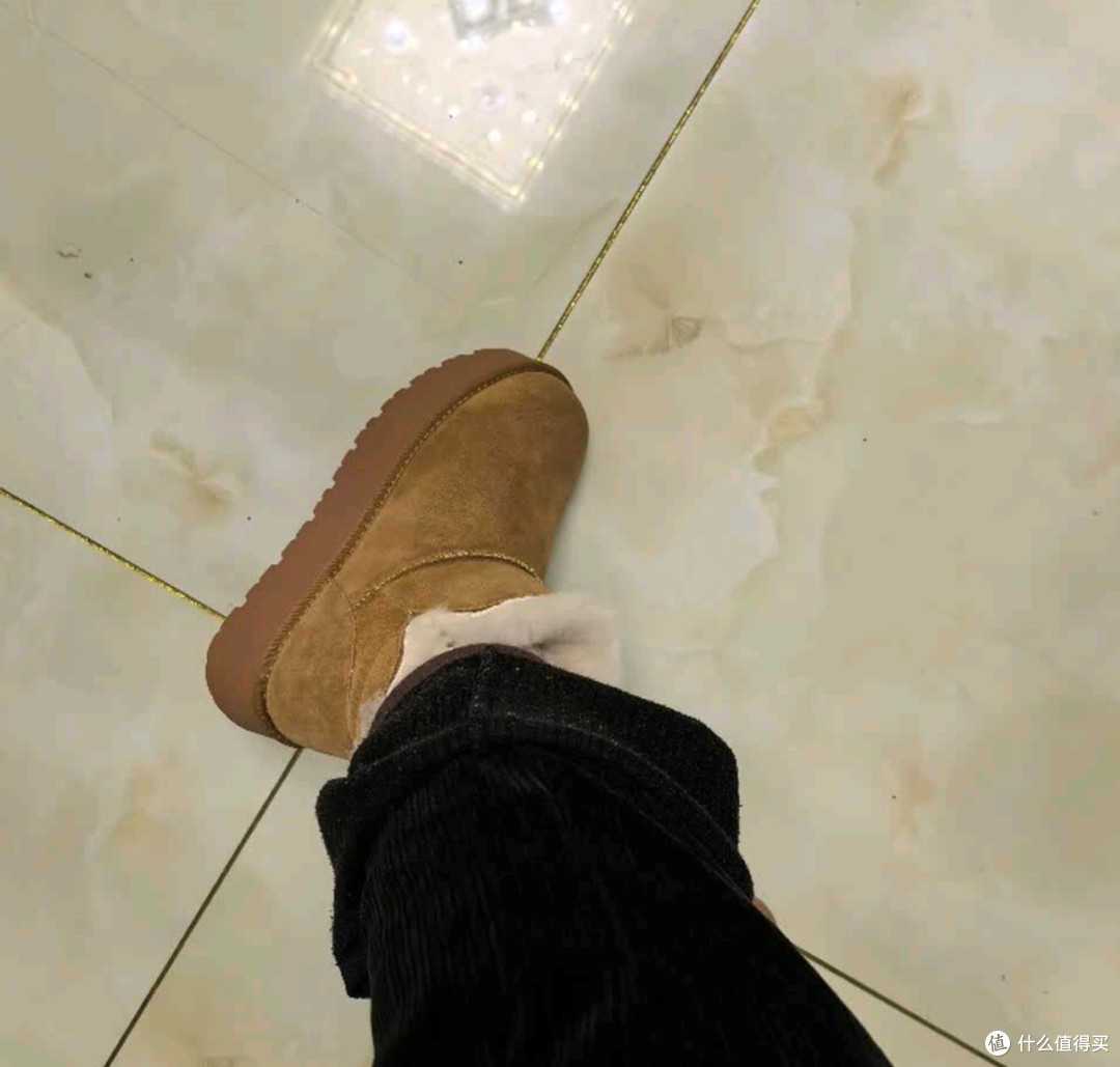 百丽可可栗厚底雪地靴,冬日保暖新选择