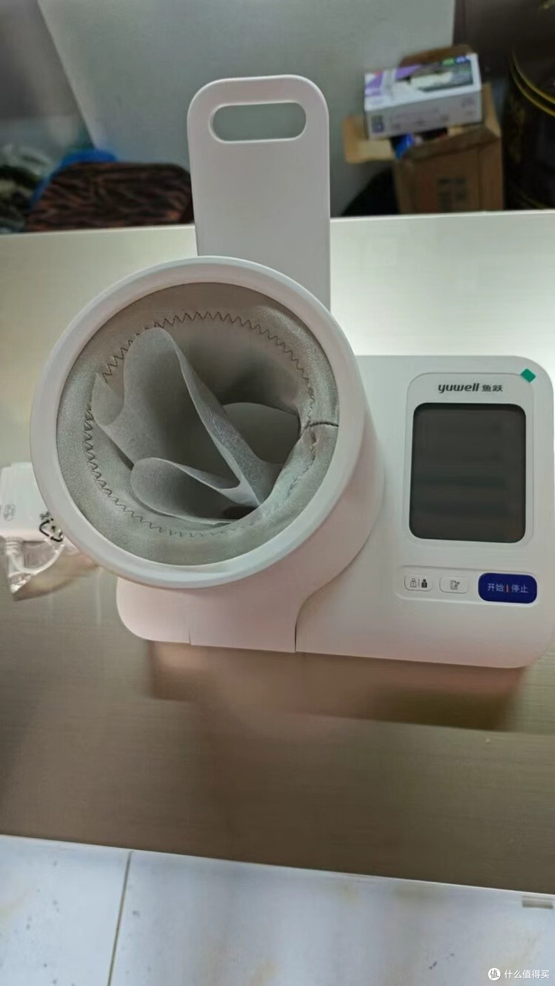 鱼跃YE692血压计：老人健康守护