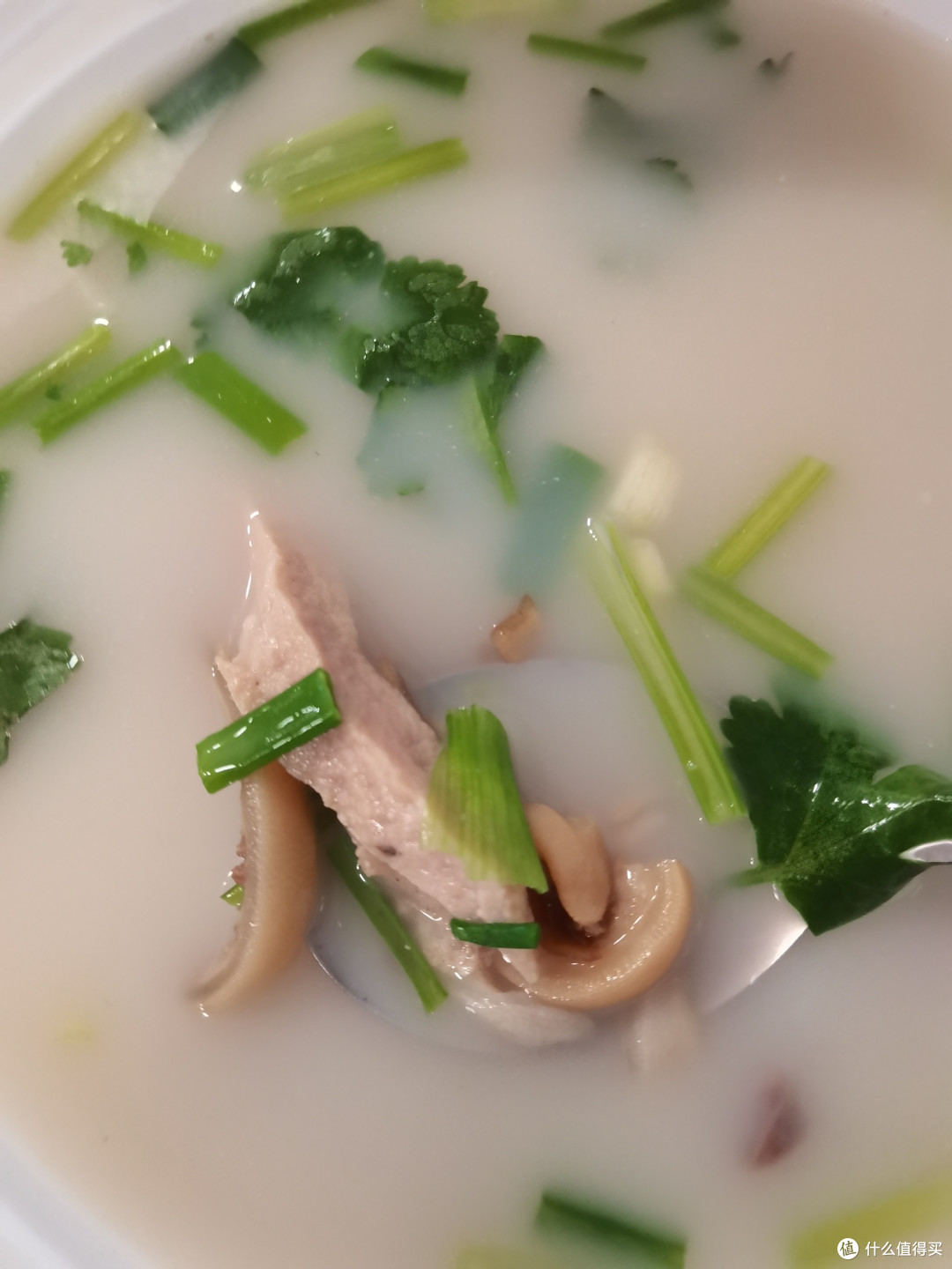 一碗羊杂汤，暖透冬日烟火气