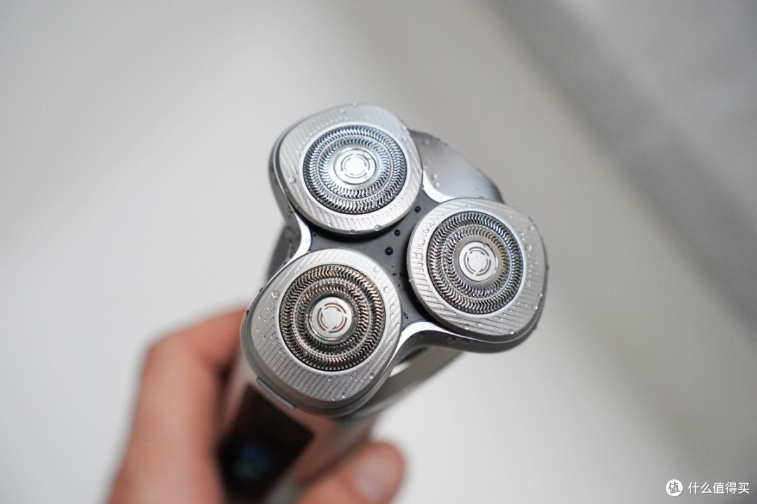 换了 10 + 剃须刀都踩雷?小米这款 Pro 级神器,净剃不刺激