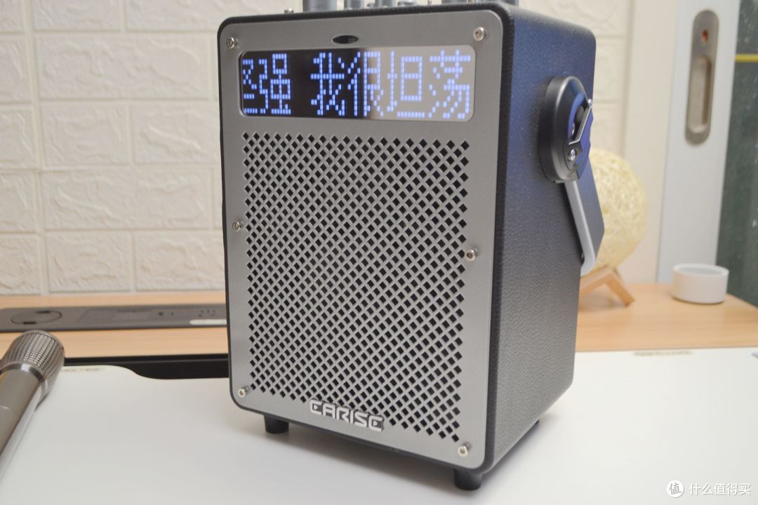 雅兰仕 K88 深度测评:提词清晰,音效堪比专业 KTV