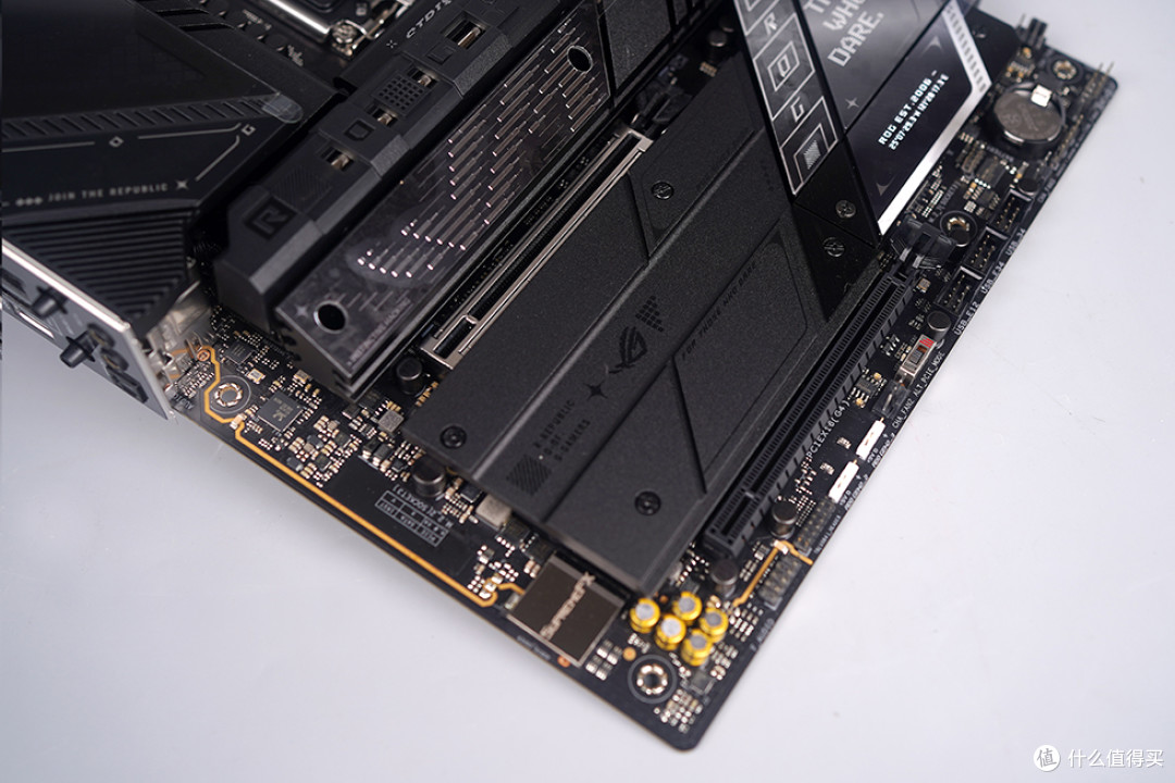 265K+STRIX Z890-E+RTX5070Ti+九州风神 CL600 机箱装机效果展示