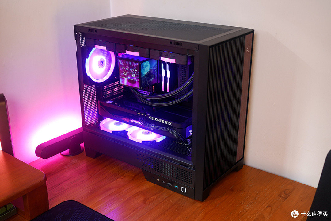 265K+STRIX Z890-E+RTX5070Ti+九州风神 CL600 机箱装机效果展示