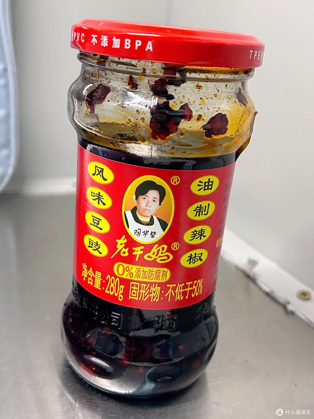 老干妈重回巅峰 :这瓶豆豉辣酱,凭啥让老外蹲超市抢?