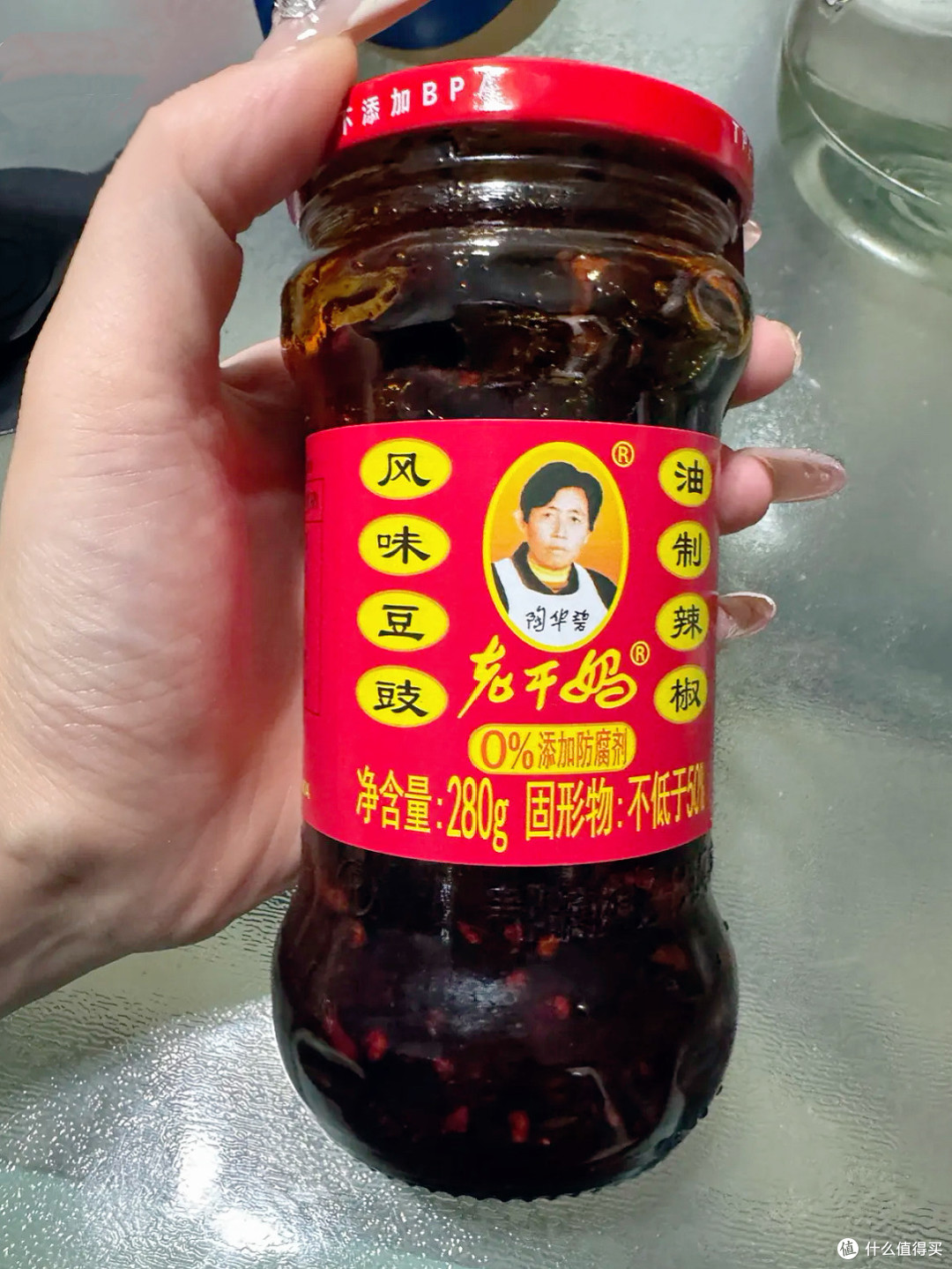 老干妈重回巅峰 :这瓶豆豉辣酱,凭啥让老外蹲超市抢?