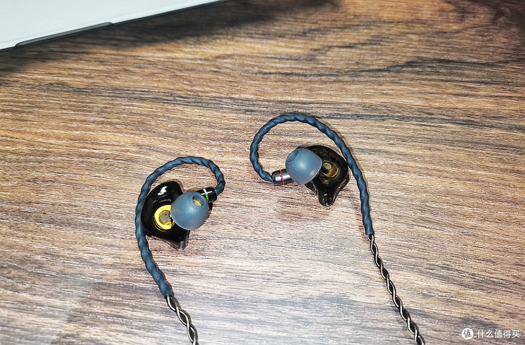 西圣HiFi耳机体验,平价轻奢的HiFi耳机,享受高保真音质!