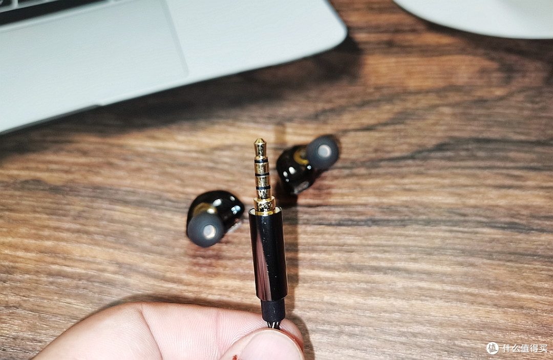 西圣HiFi耳机体验,平价轻奢的HiFi耳机,享受高保真音质!