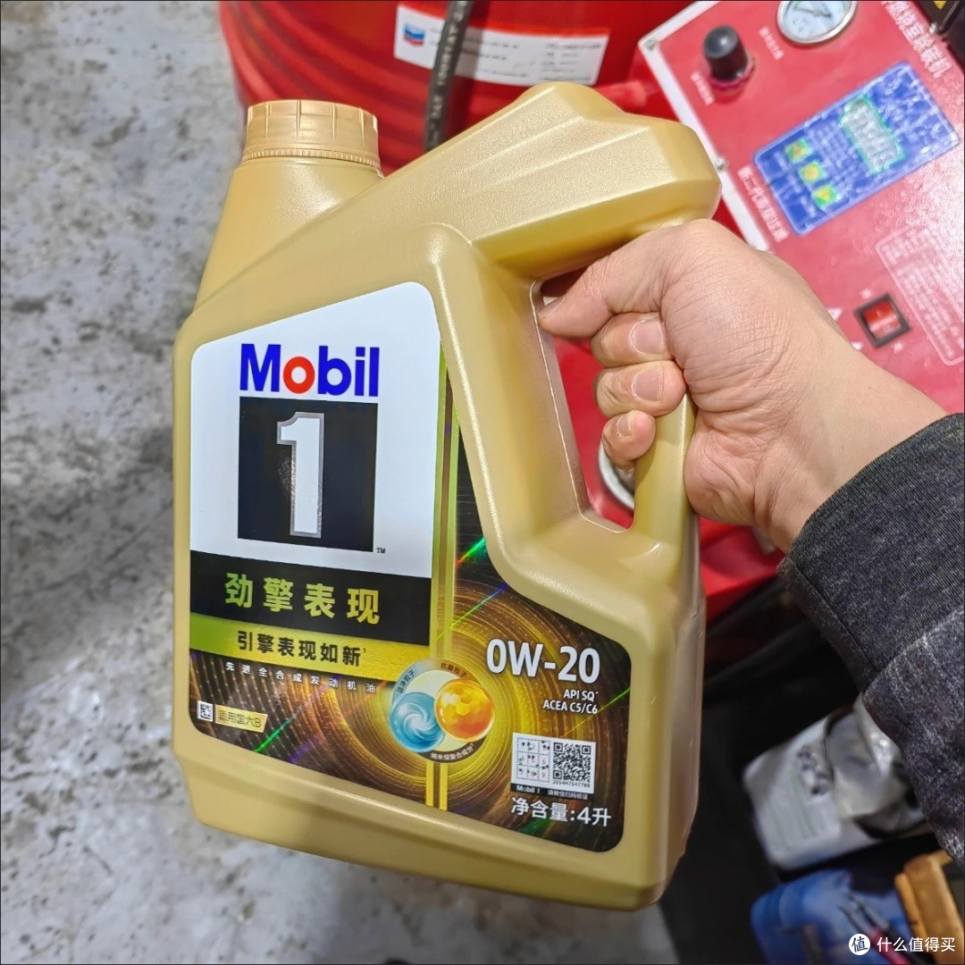 主流合成机油选购指南:选对不选贵,适配才关键