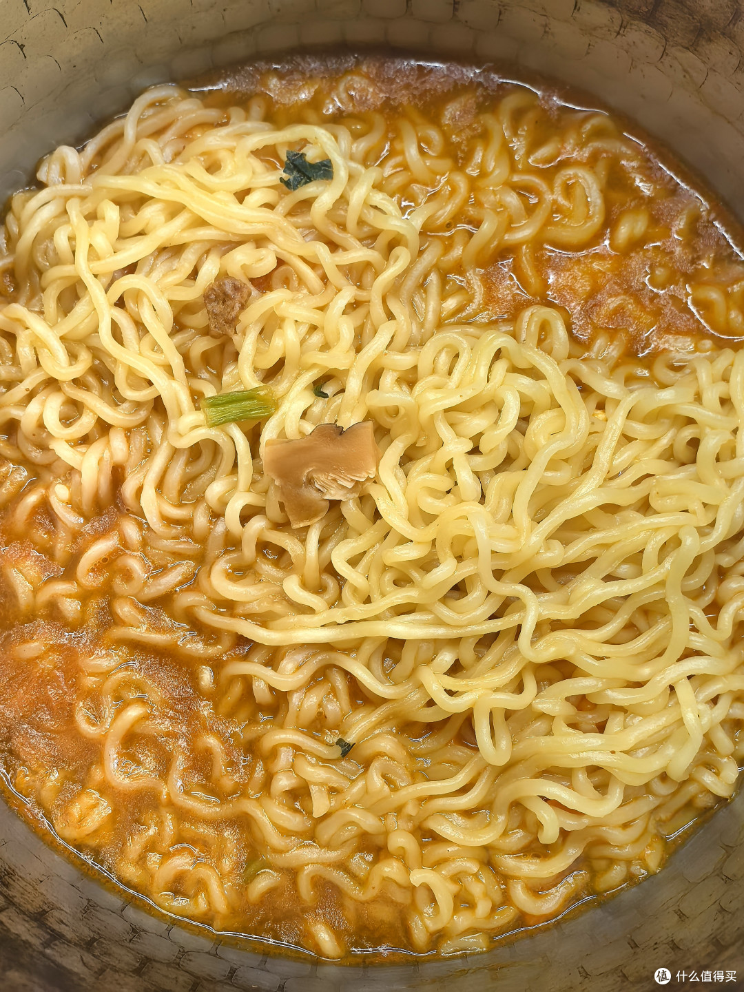 棒子居然和痣姐联名出了新款泡面?居家自驾干粮锐评:篇1️⃣