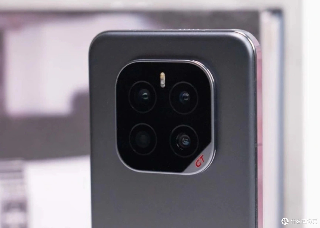 荣耀旗舰重回低价,7200mAh+IP69+344万跑分,国补后才卖2899元