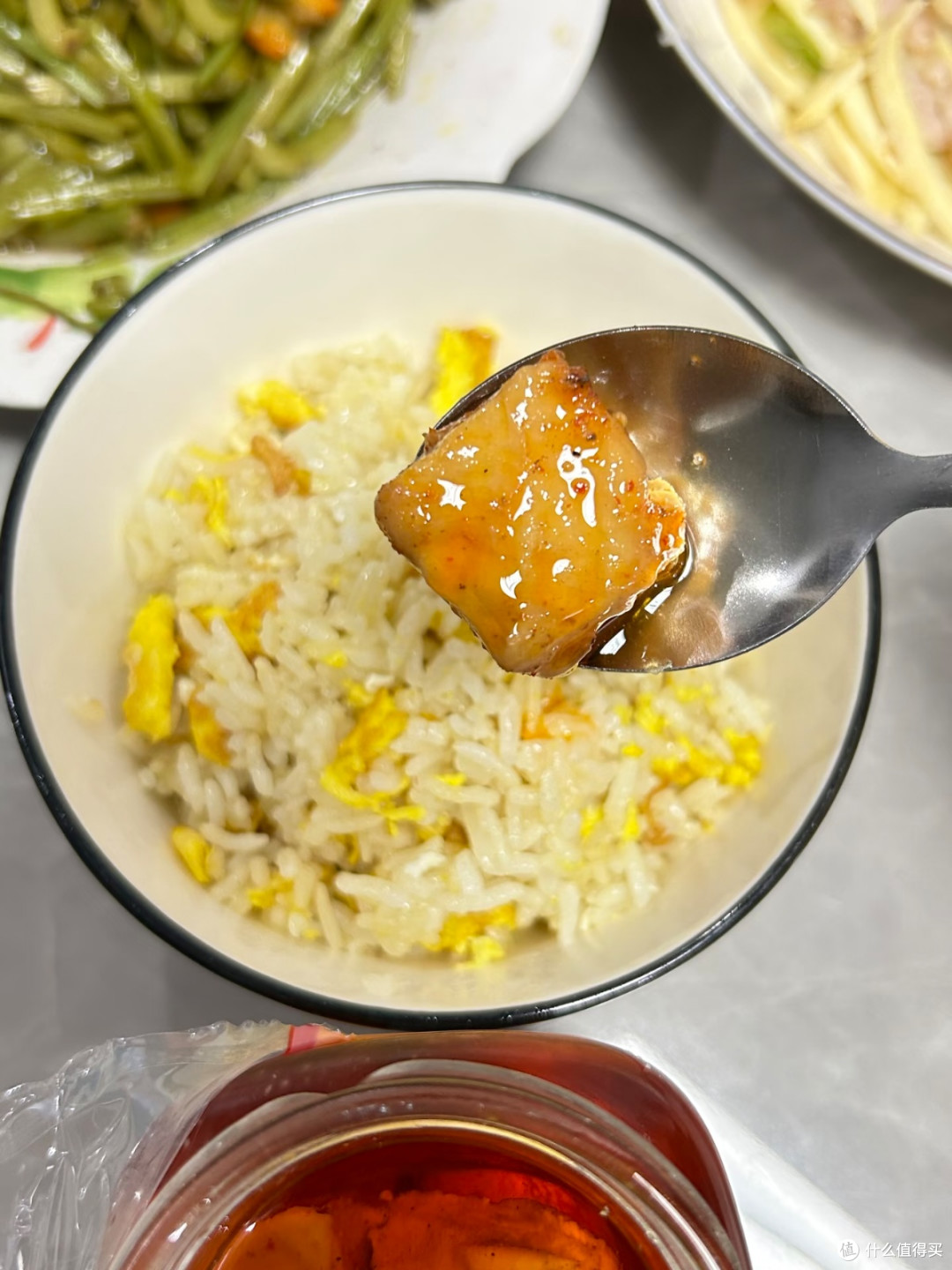 老干妈红油腐乳配蛋炒饭,是刻在骨子里的家常香!