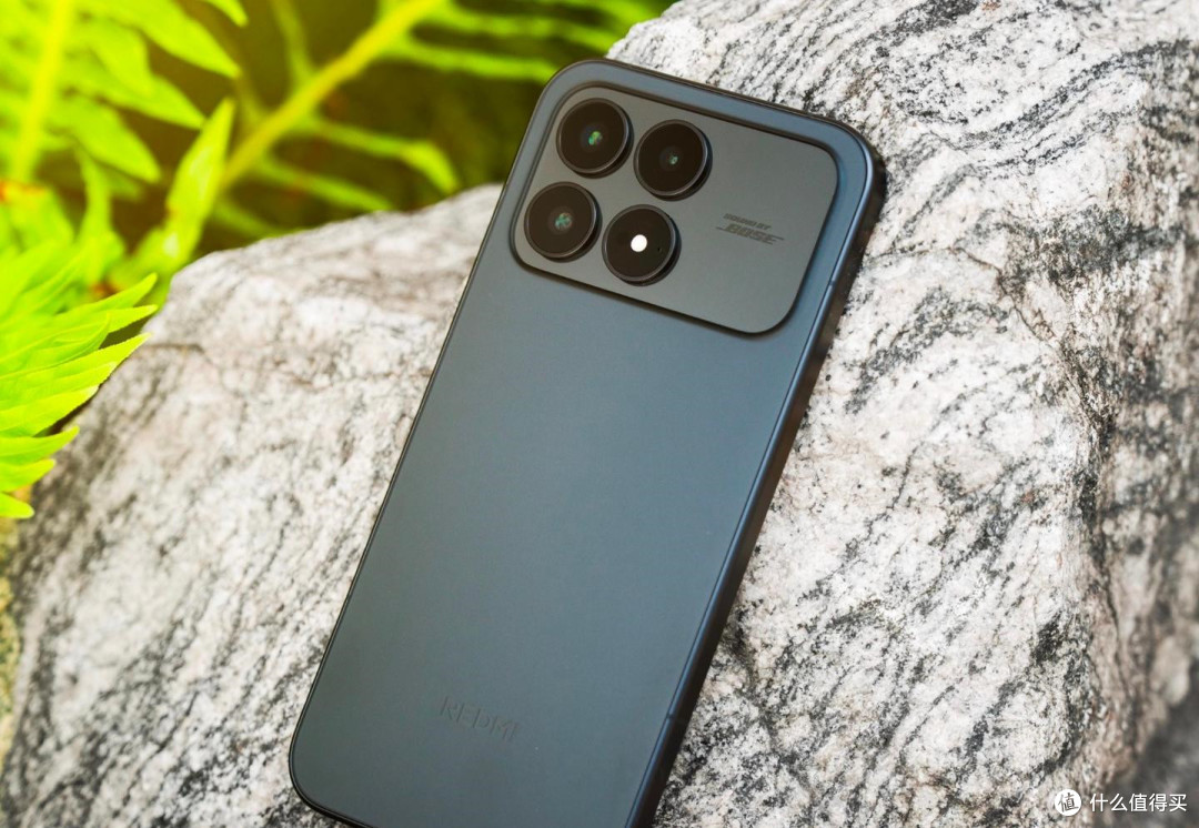 红米中端旗舰跌至新低价,512GB+7100mAh,能流畅的运行不同程序