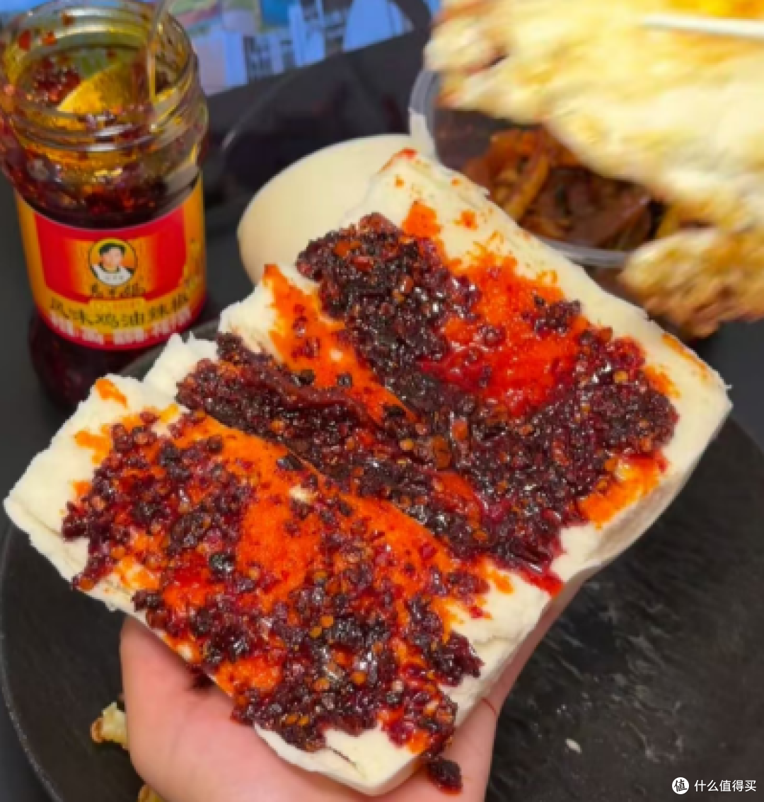 老干妈:藏在国民餐桌里的味觉记忆与生活温度