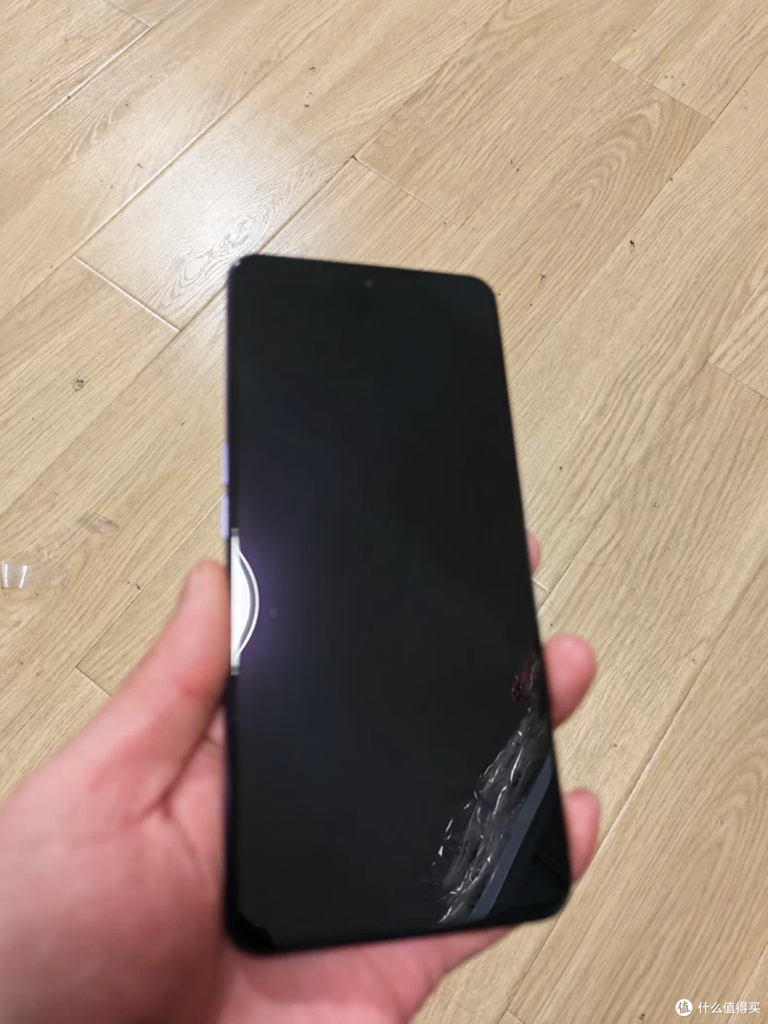 700元起捡漏骁龙8+ Gen1手机!2年前的游戏神机,曾卖2499元