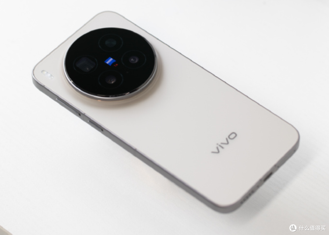 16GB+512GB,2026公认“接近完美”的3款手机,流畅用6年不换机
