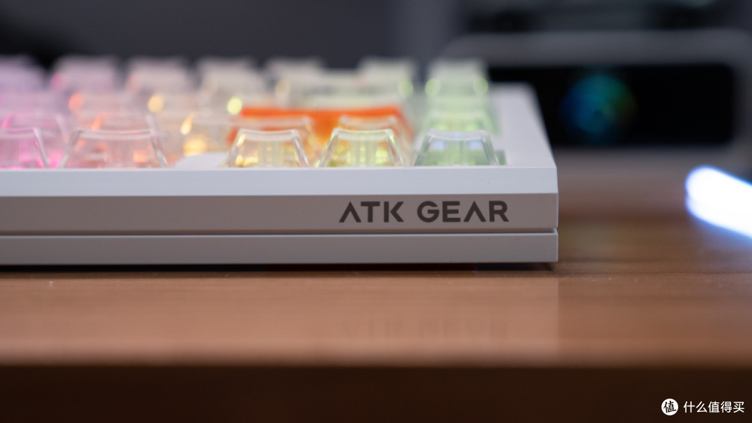 半价享受旗舰体验？低预算闭眼冲的电竞神器ATK RS7 Air磁轴键盘