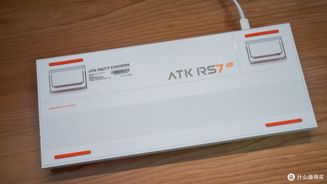 半价享受旗舰体验？低预算闭眼冲的电竞神器ATK RS7 Air磁轴键盘