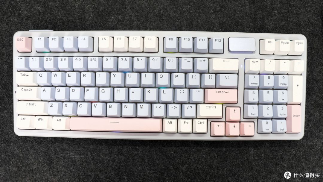 雷柏V700DIY-98 机械键盘评测：凯华定制快银轴+800小时续航感人