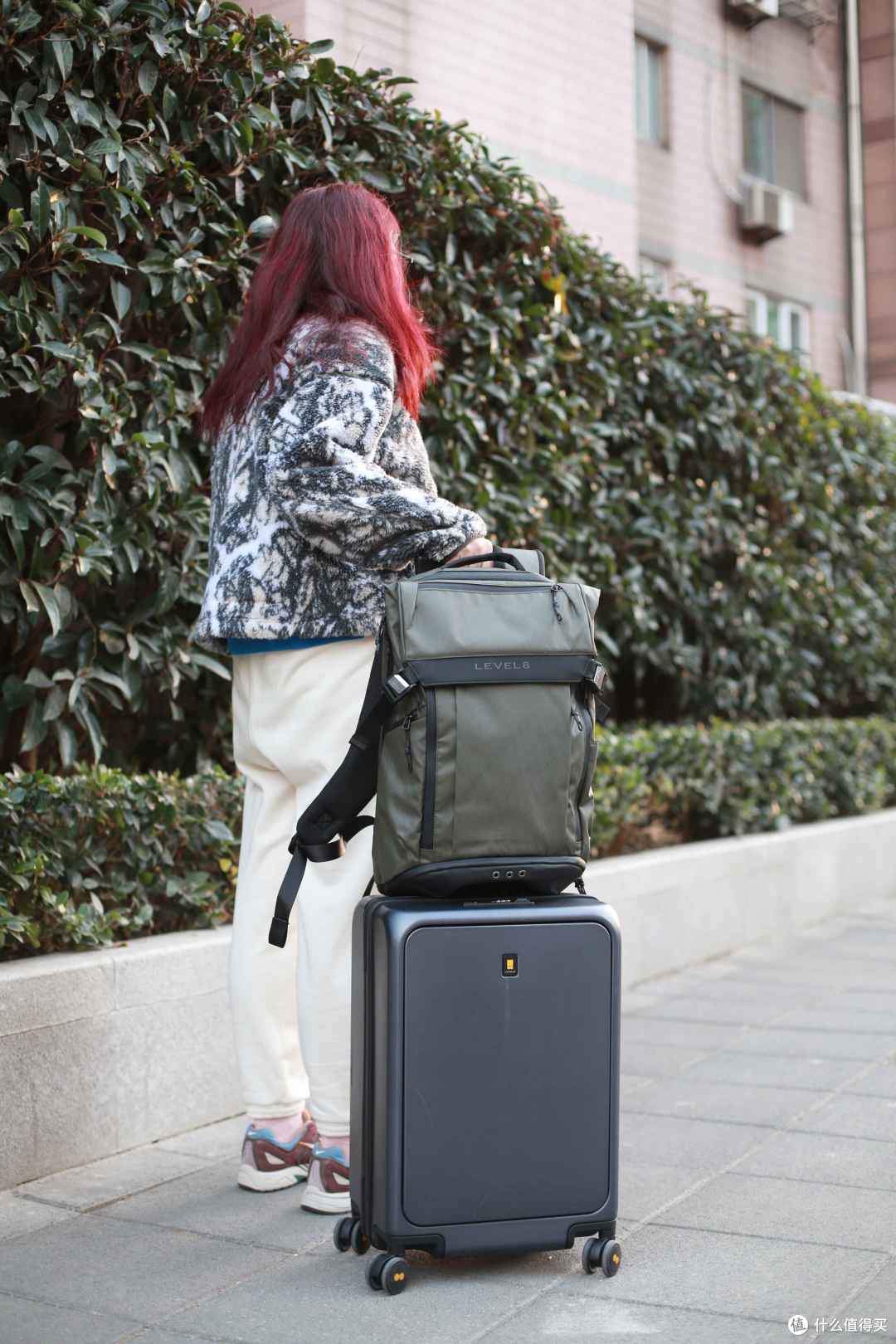 短途差旅好帮手,这个双肩包超能装!
