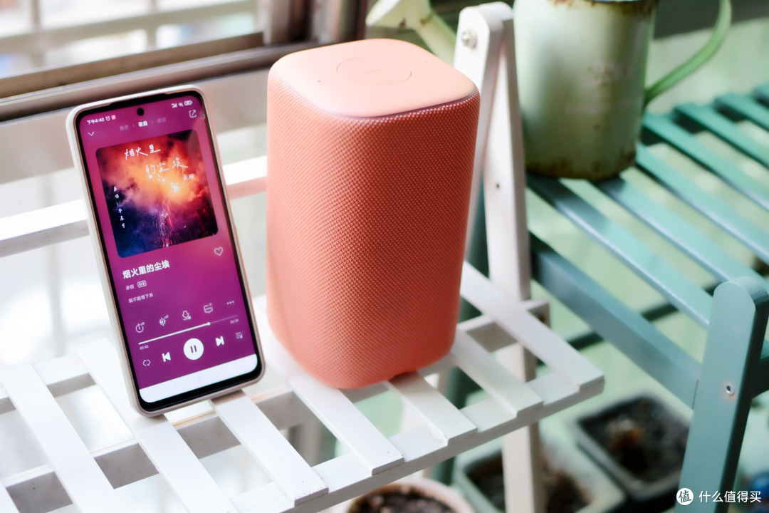 一款集外观、音质、智能交互与灵动灯效于一身的小米智能音箱简评