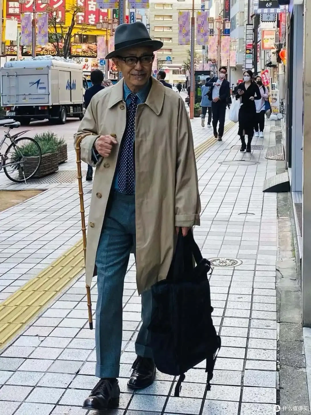 这4种大爷外套,看起来非常土气,穿上廉价又寒酸,你家里有吗?
