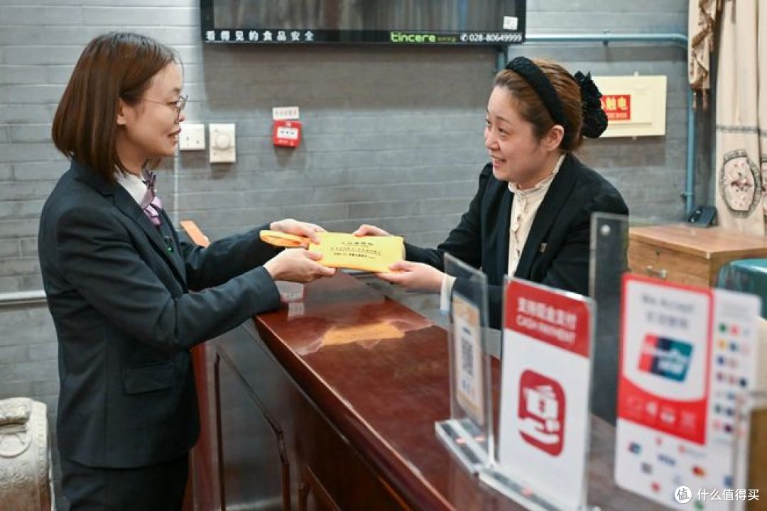 新规实施:人民币现金收付将更人性化,保障弱势群体权益!