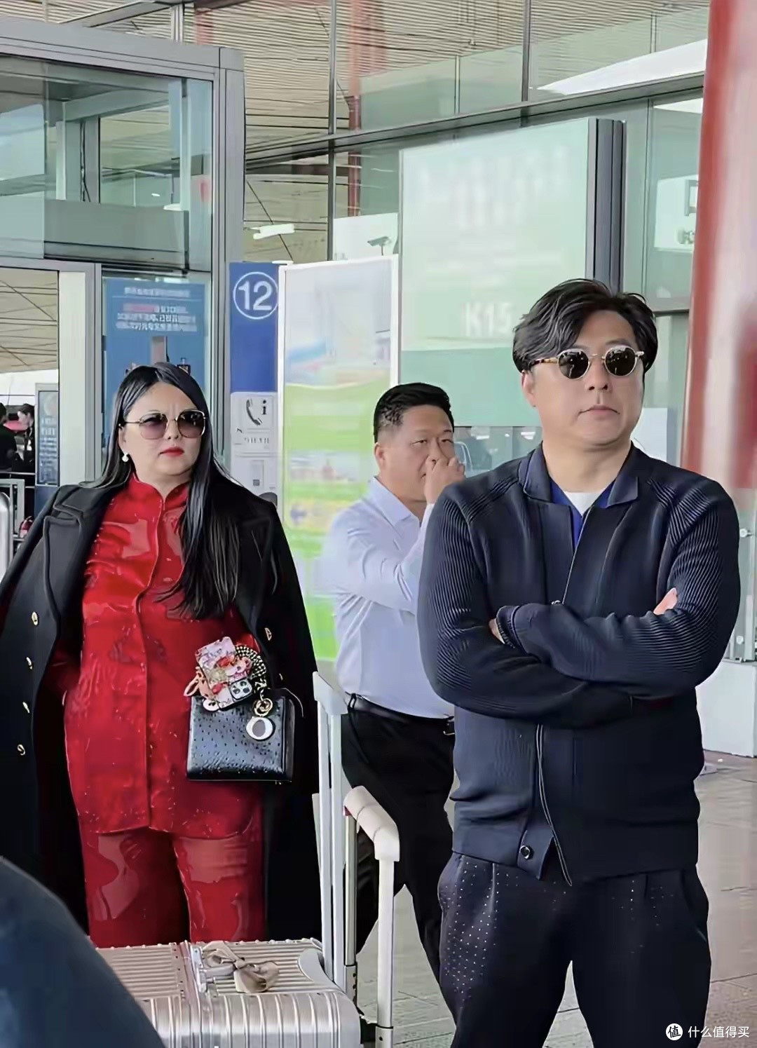 李湘全网被禁关,经常炫富生活奢靡,常年定居英国,前夫已经被抓