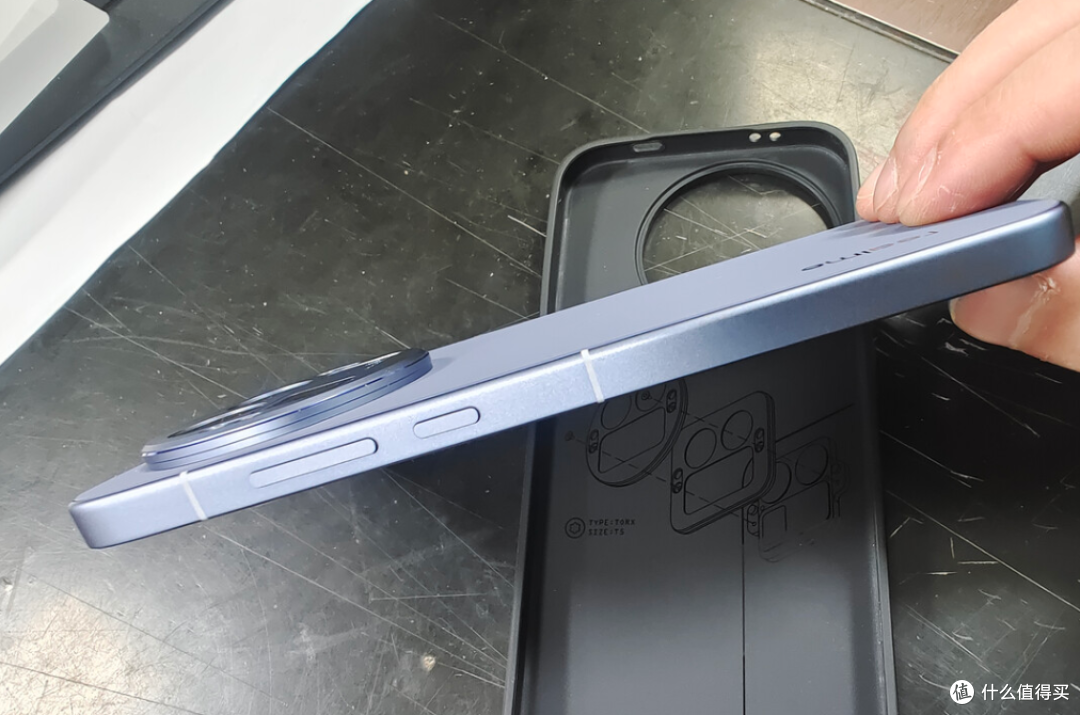 “堆料猛机”:顶级性能+2K直屏+7000mAh,16+512GB售价更加给力