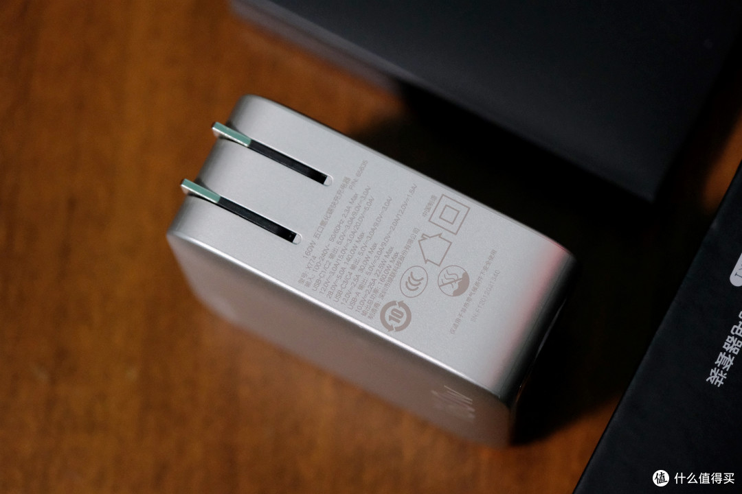 一个充电头满足所有补能需求,绿联速显充160W 体验