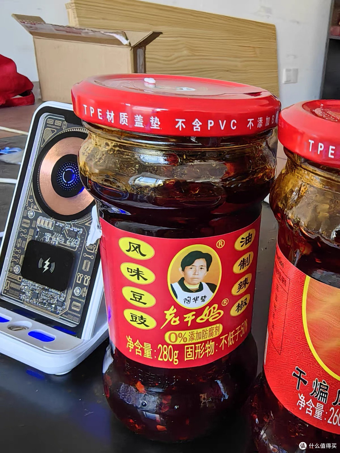 老干妈的"油辣椒":一罐封存的童年味觉记忆