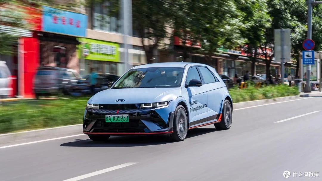 家用纯电SUV:现代IONIQ 5N,适合奶爸的车型,实用与性能兼备!
