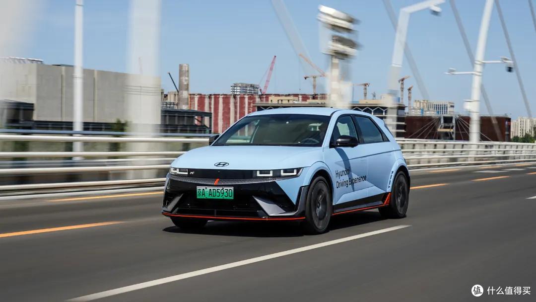 家用纯电SUV:现代IONIQ 5N,适合奶爸的车型,实用与性能兼备!
