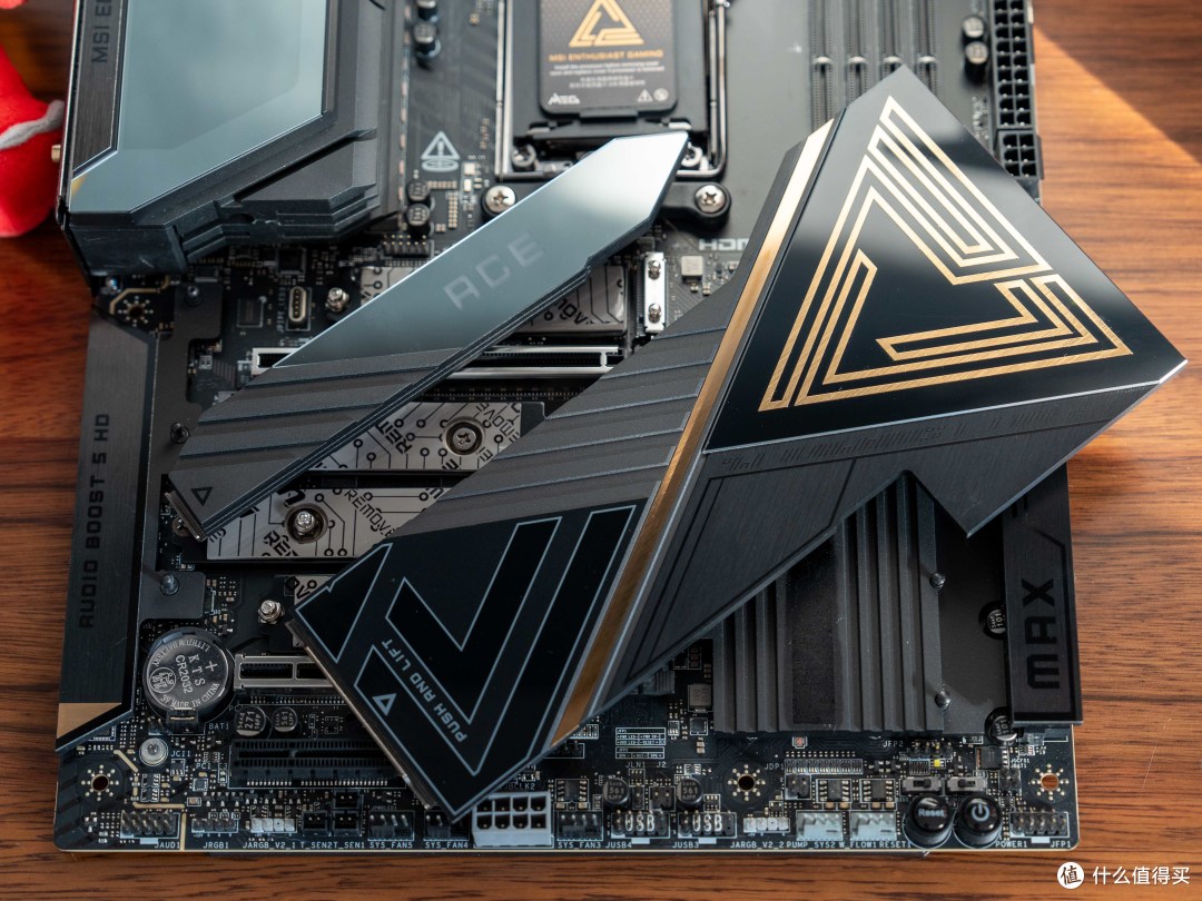 新战神降临，微星MEG X870E ACE MAX主板测评