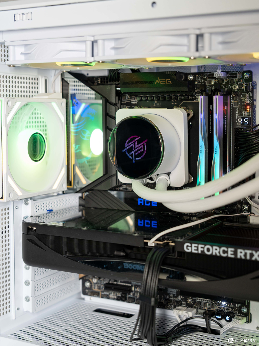 新战神降临，微星MEG X870E ACE MAX主板测评