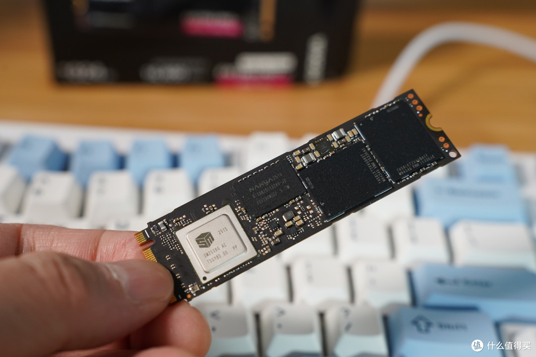 14GB/s狂飙！铠侠PCIe 5.0 固态硬盘实测，全场景速度革命