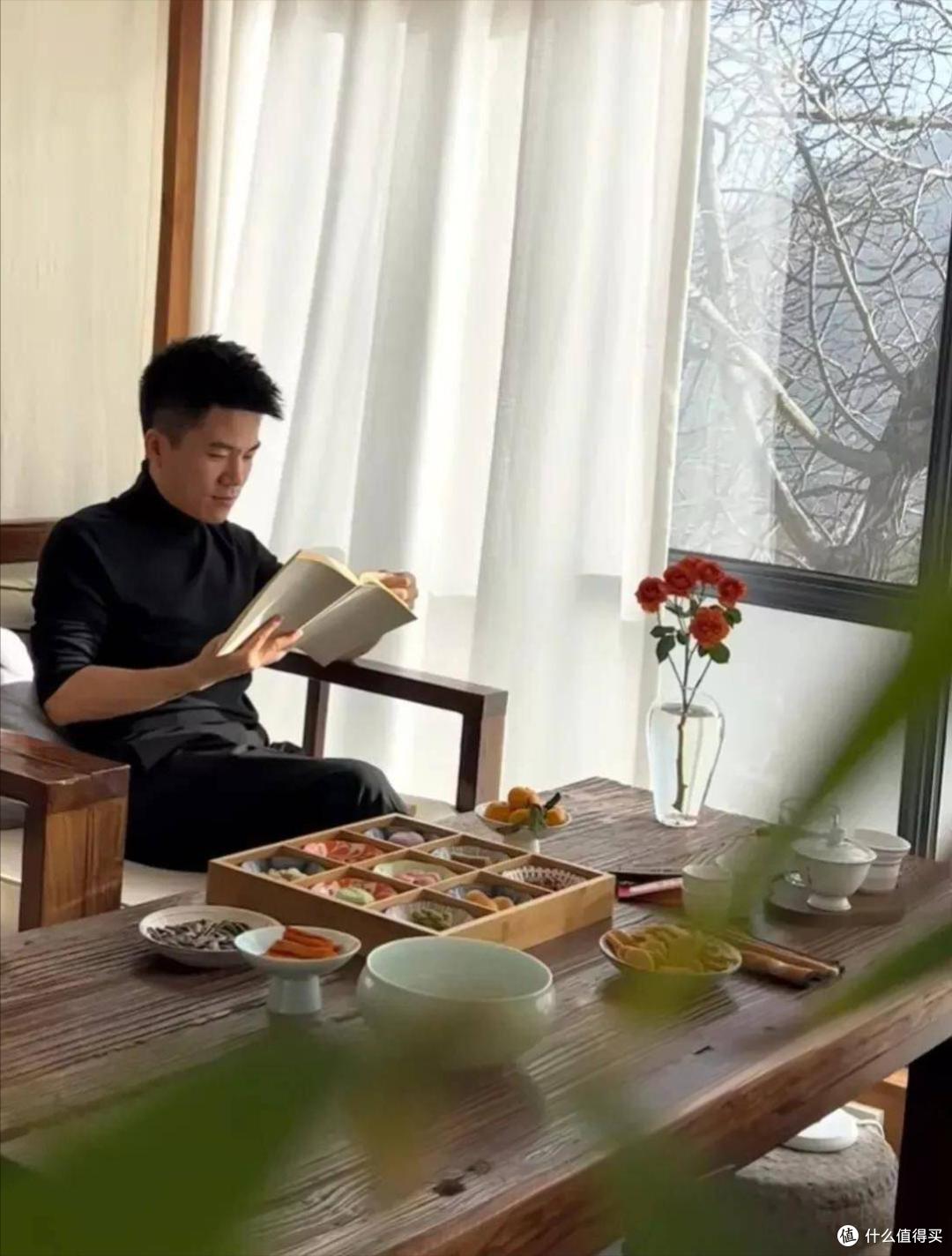 董宇辉的“豪宅” 火了，从直播间到田园生活，他的诗意人生绝了