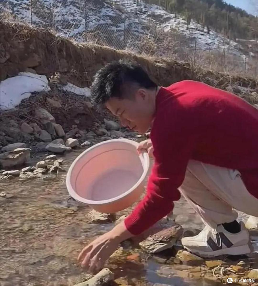 董宇辉的“豪宅” 火了，从直播间到田园生活，他的诗意人生绝了