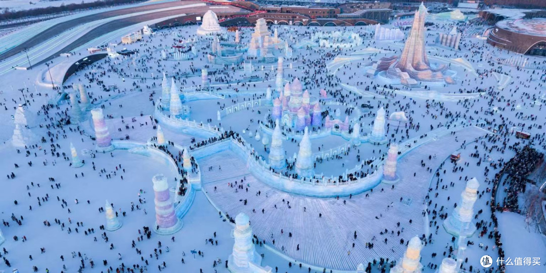 哈尔滨冬日童话：雪乡的甜与静