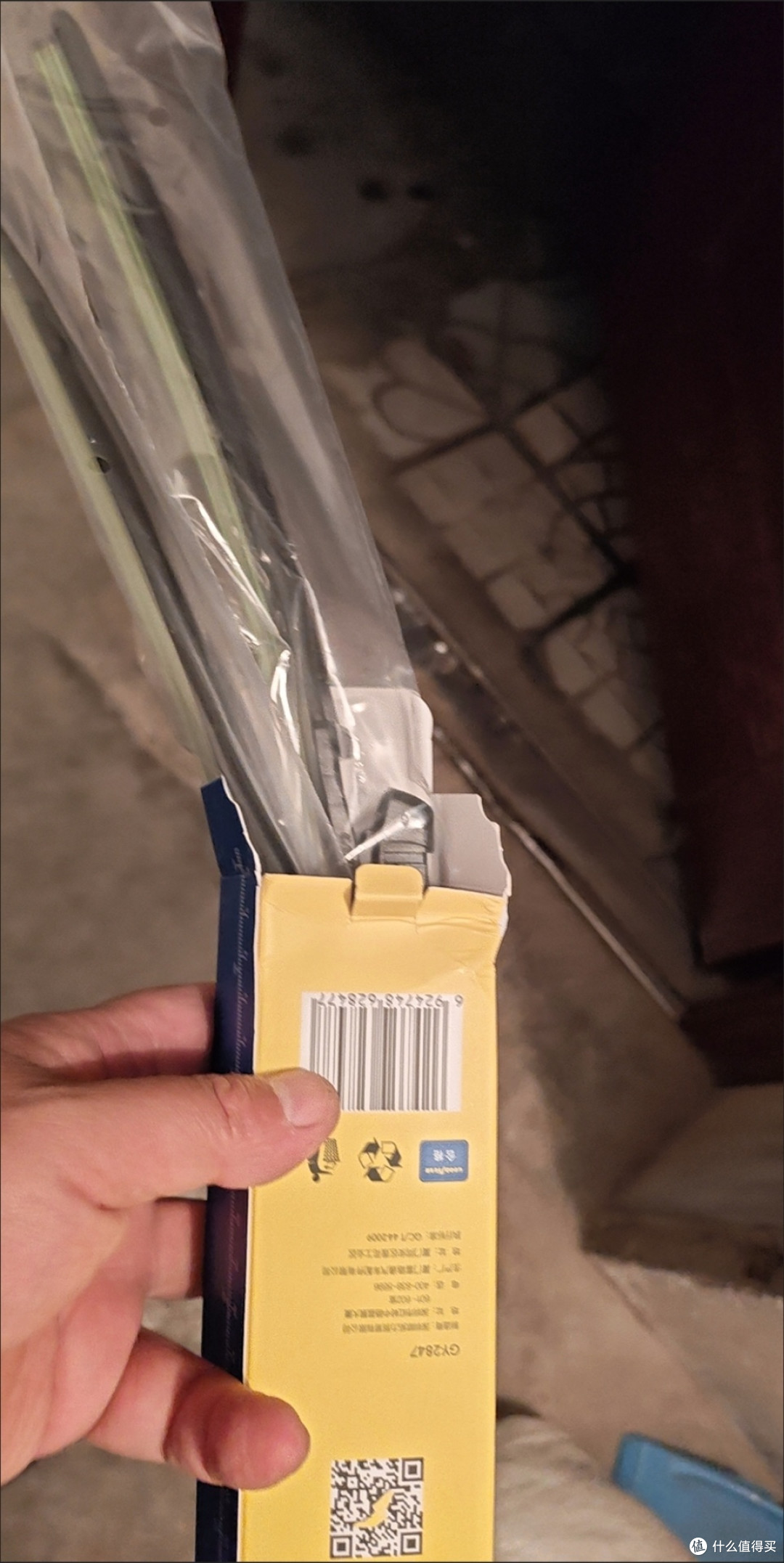 真车主硬核养车：雨刮器自己换，省钱又高效