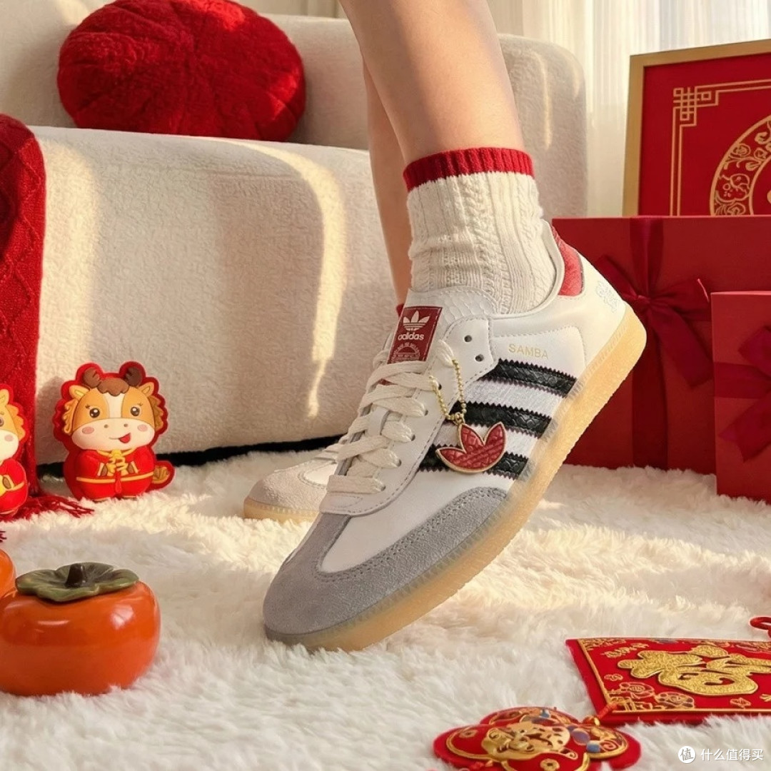 阿迪达斯三叶草SAMBA OG低帮板鞋分析