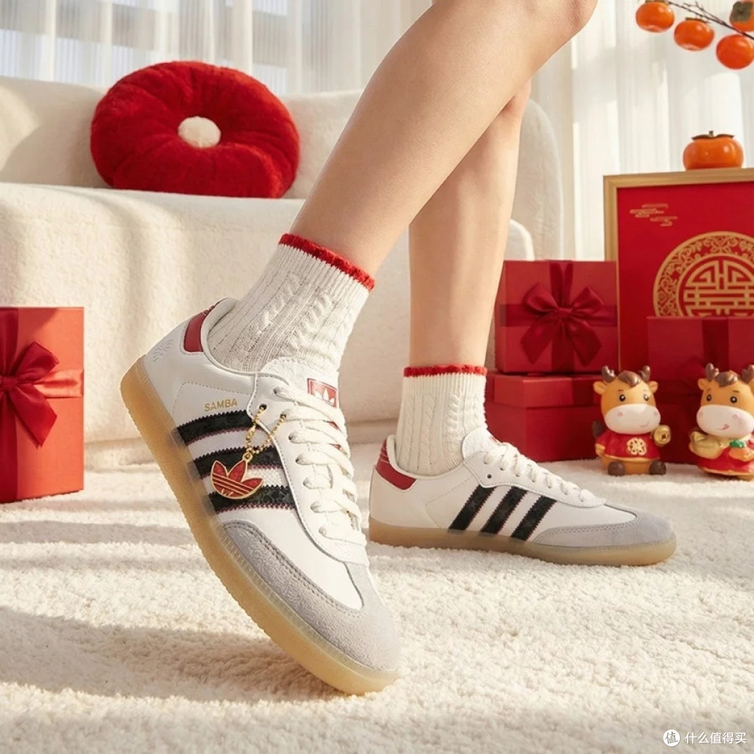 阿迪达斯三叶草SAMBA OG低帮板鞋分析