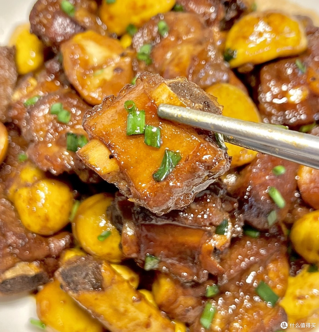 板栗烧排骨:年夜饭的经典美味