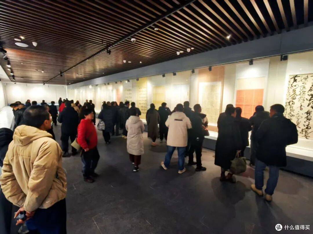 风从海上来——周慧珺杯历届优秀获奖作品特展在扬州艺术馆开幕