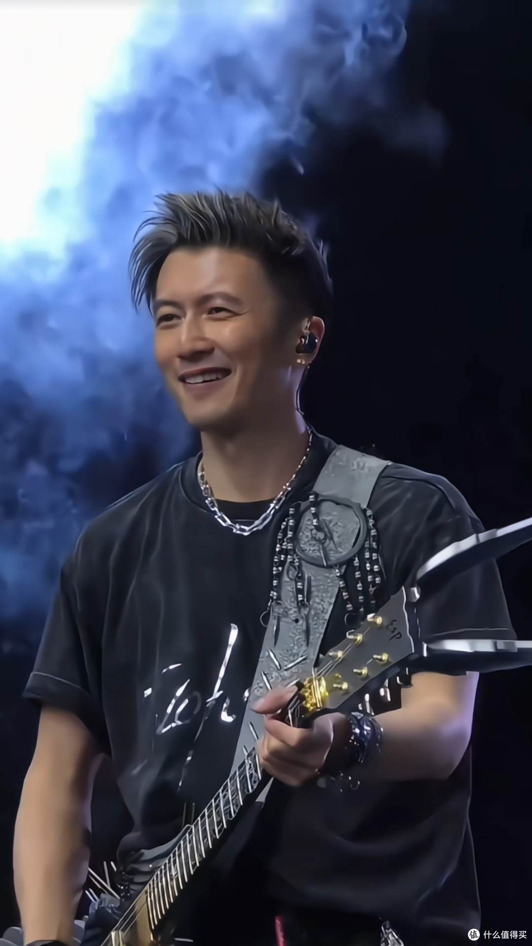 暴雨中的青春狂想曲——谢霆锋“进化”巡演广州站记忆