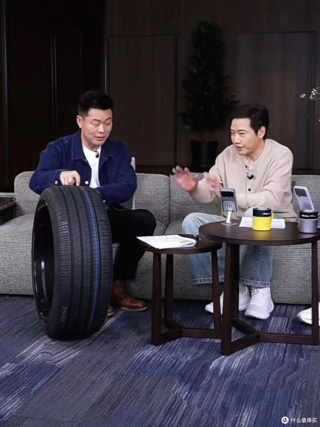 从直播拆车看雷军:用产品主义对抗舆论噪音