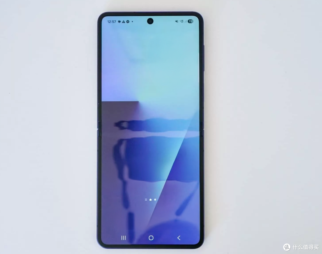 直降500|三星 Z Flip 7全面评测:外屏变大了,但升级到底大不大