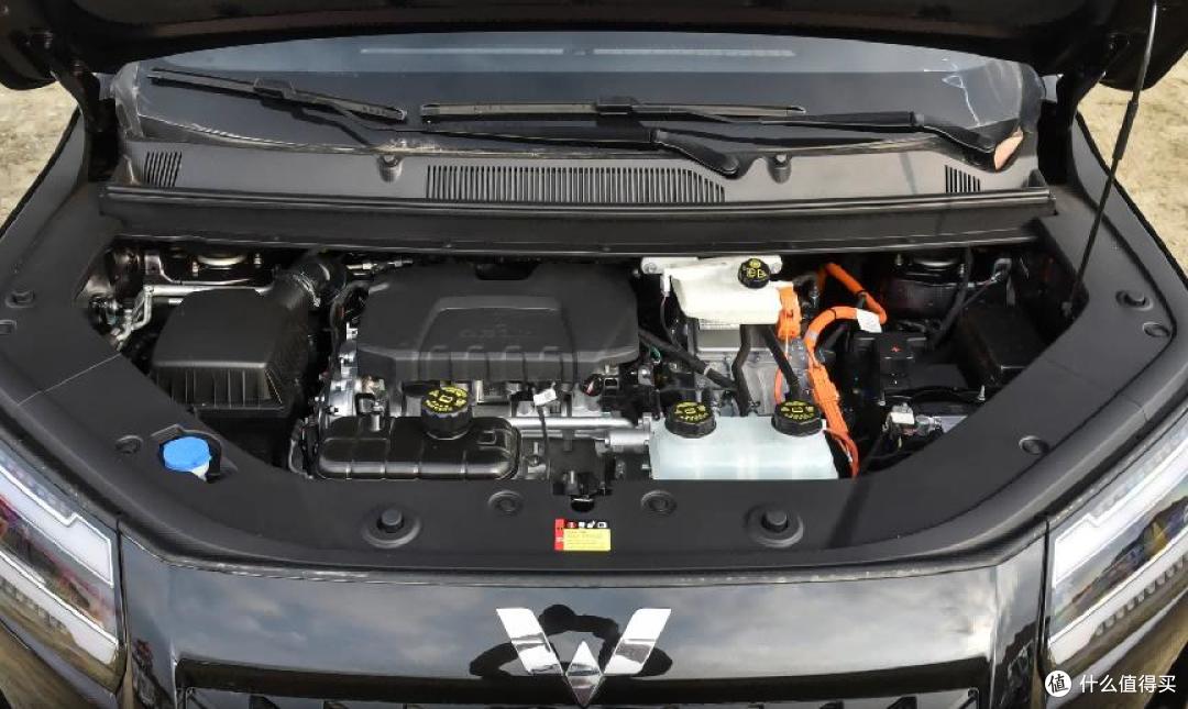 家用插混MPV实力派:星光730 PHEV续航1100km,综合油耗仅1.83L